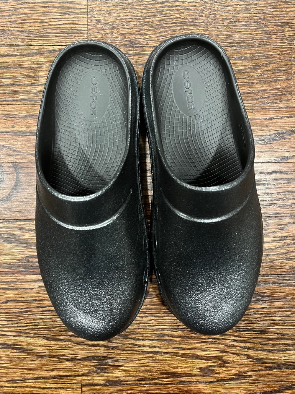OOFOS Black Comfort Clogs
